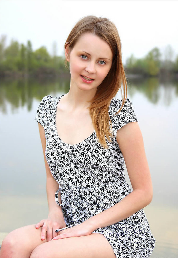 Аллашка, 22 года, 0 размер груди